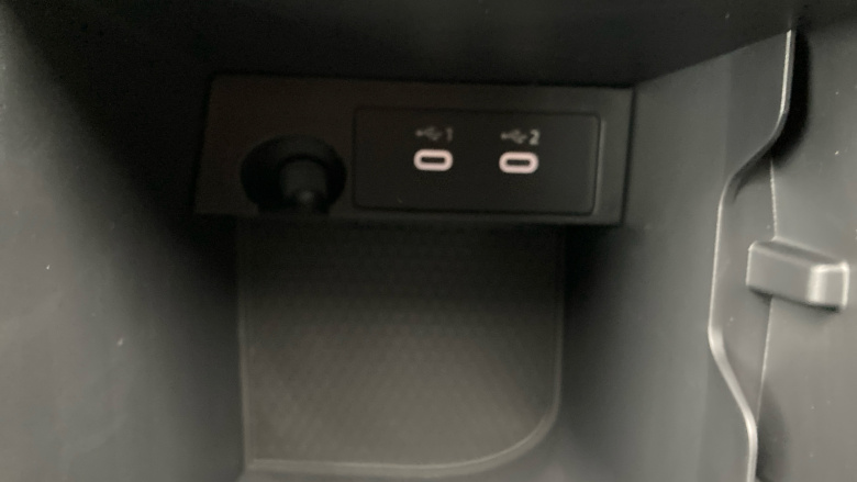 Nissan Qashqai 1.3 DiG-T MH N-Connecta [Glass Roof] 5dr Petrol Hatchback